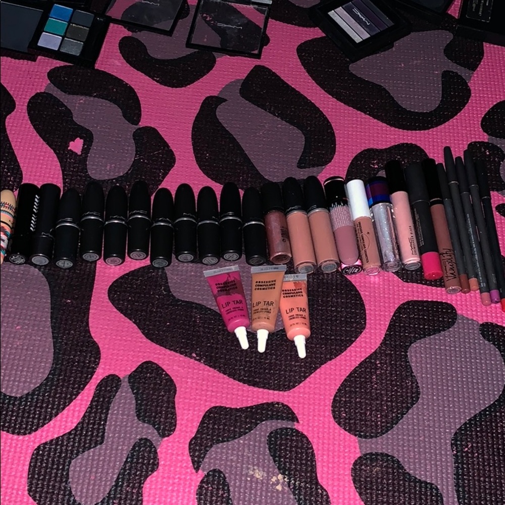 Lot of lipsticks